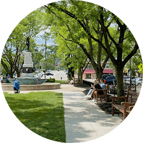 Hyde Park Square in the summer