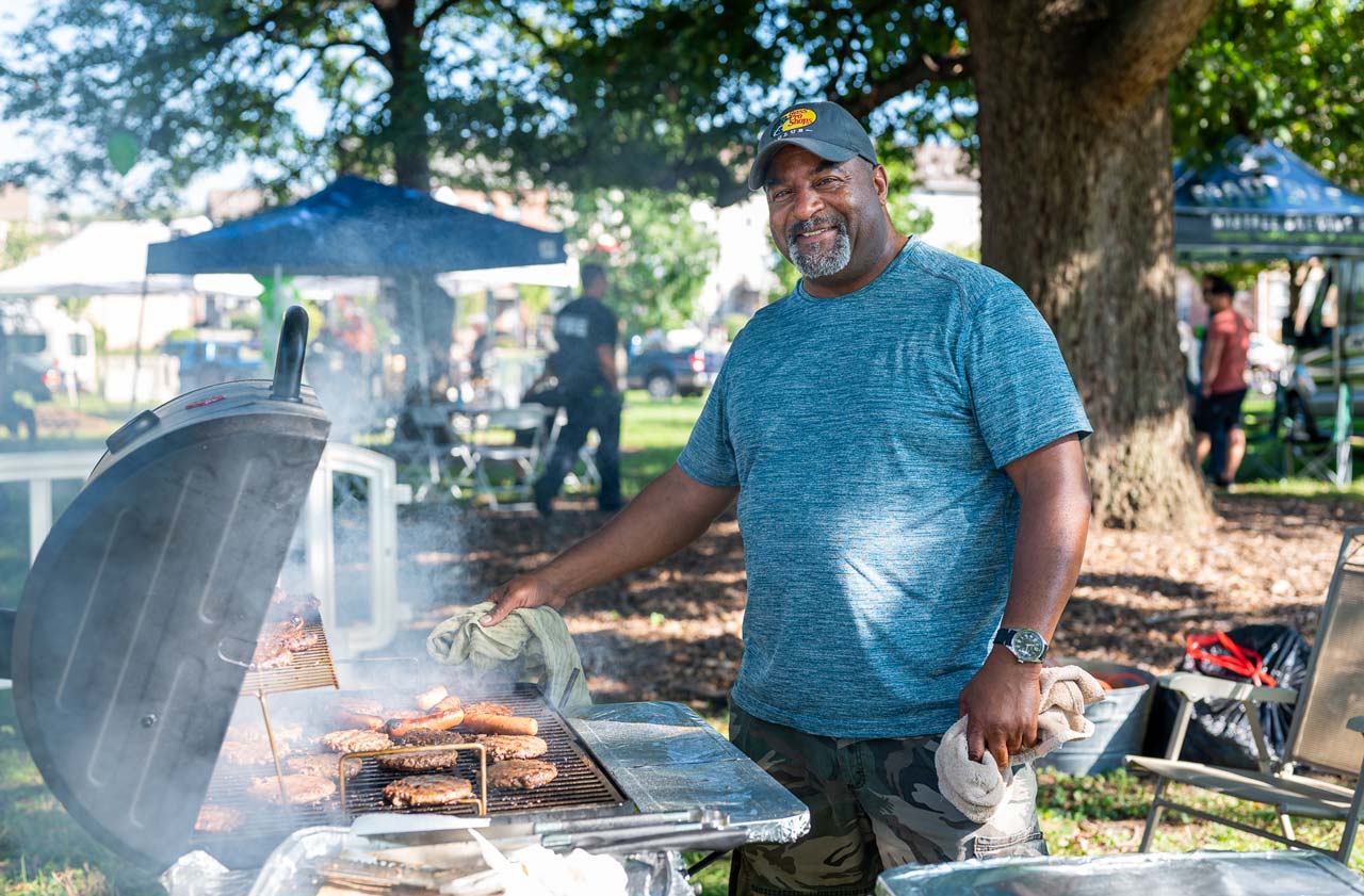 Man grilling at Ezz Fest