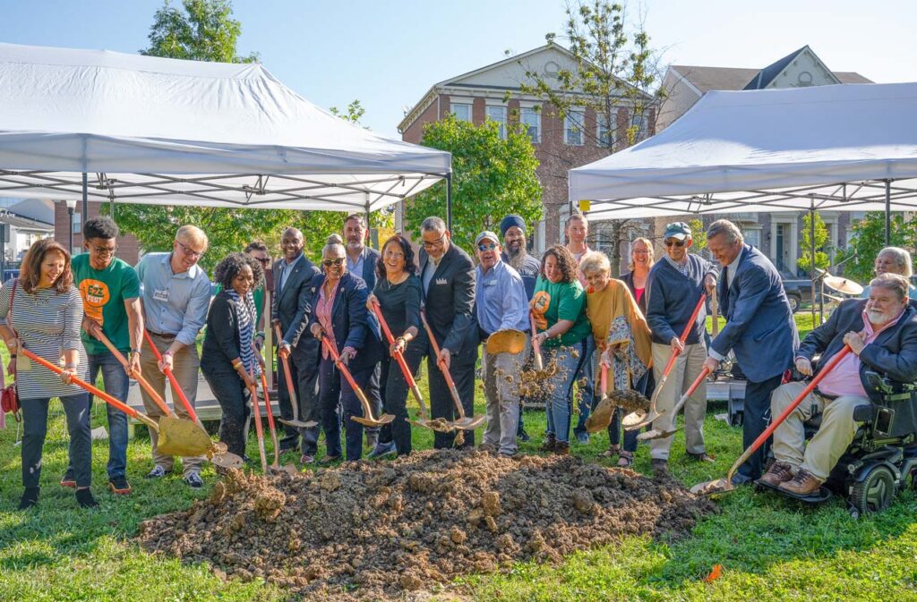 Groundbreaking in Laurel Park for Ezzard Charles Statue